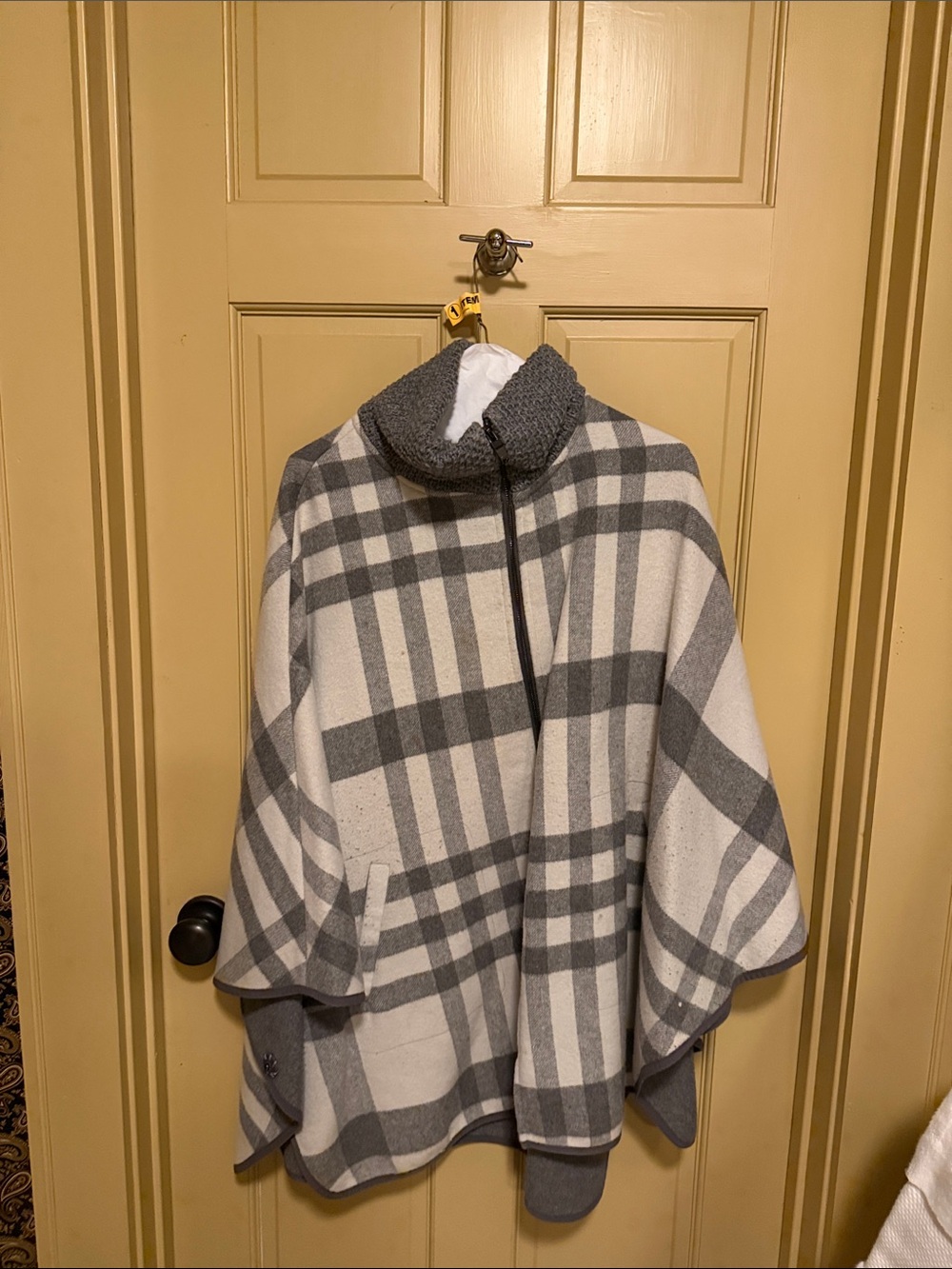 Via Spiga Gray and White Plaid Knit Poncho Cape